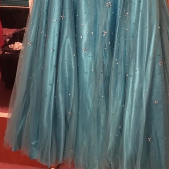 🎈SALE🎈👗#6. LIVING ”BARBIE DRESS”👗 - Picture 4 of 6